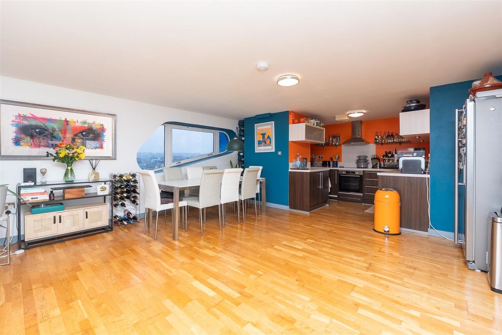 Property photo 3 of 20 Apartment-703-5102-Bs1-3Ll-3.Jpg