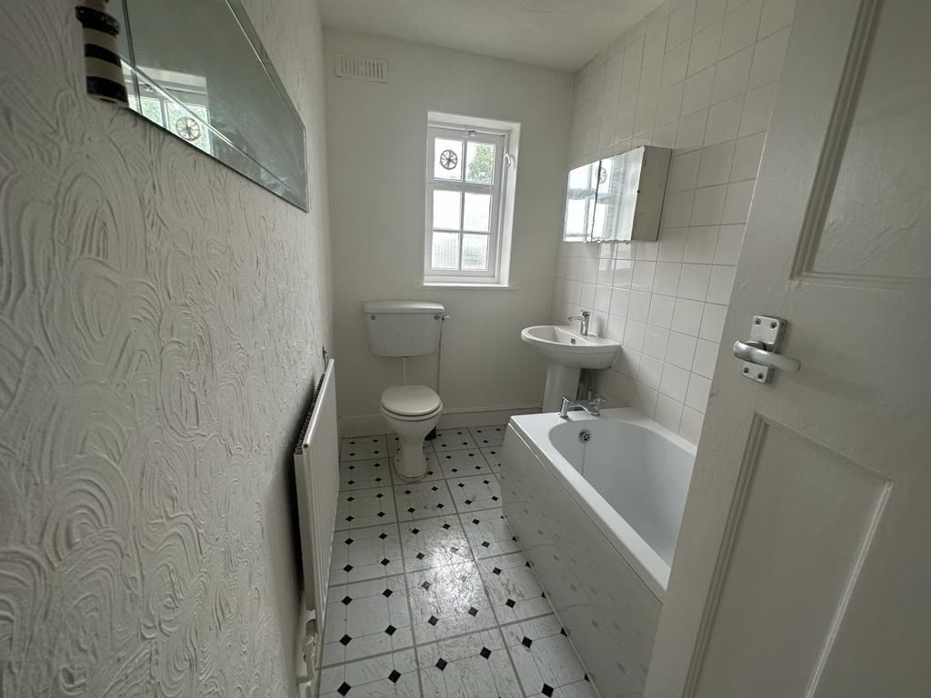 Property photo 3 of 8 589c49F1-c208-44F3-Bf7E-B8B02c2d5294.Jpg