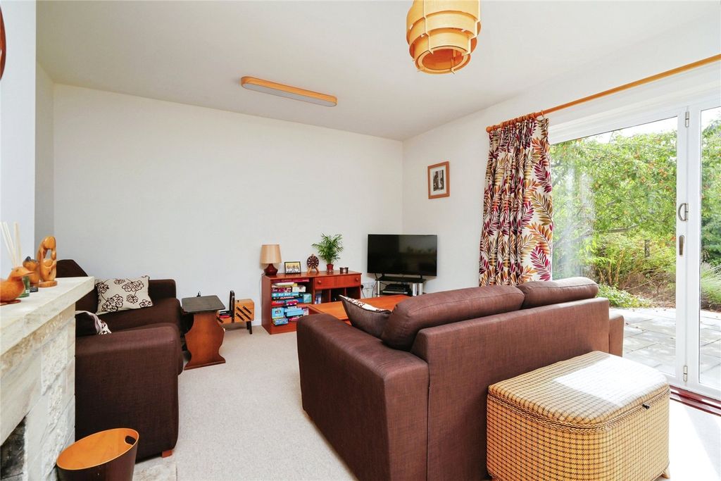 Property photo 3 of 17 Picture No. 15