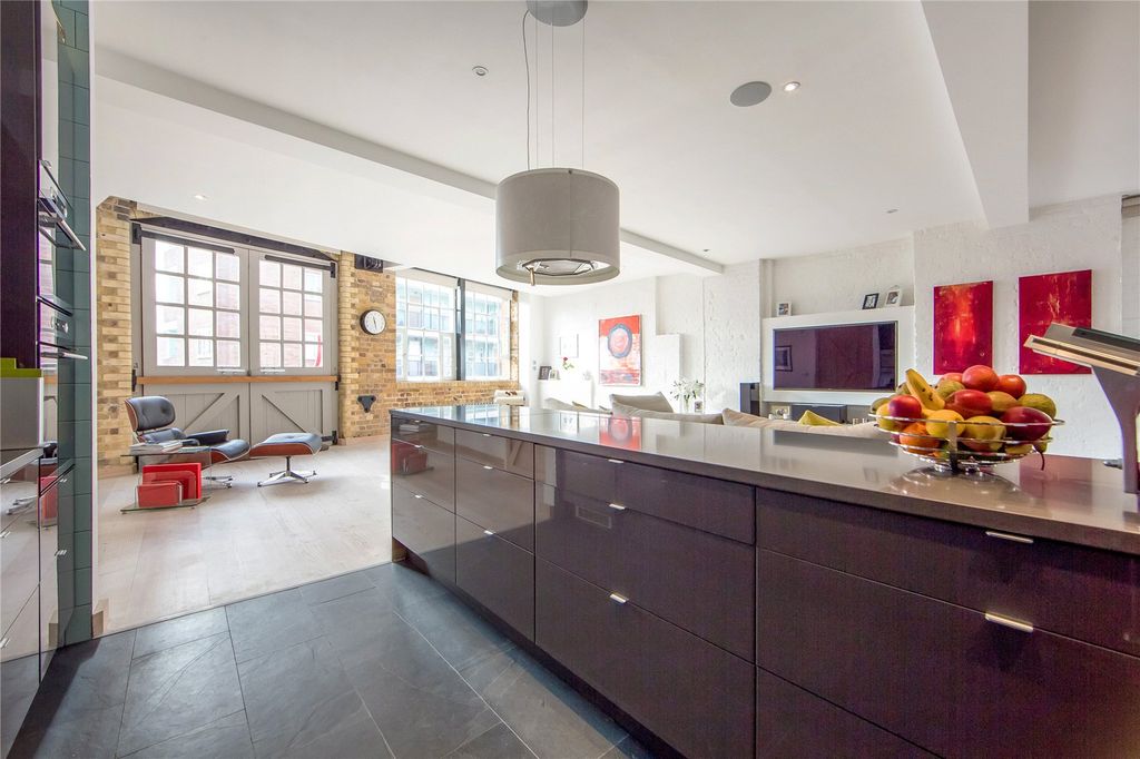 Property photo 2 of 16 Picture No. 16