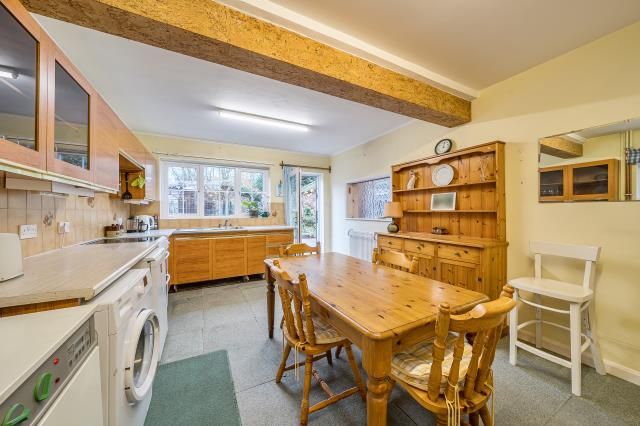 Property photo 2 of 20 Kitchen
