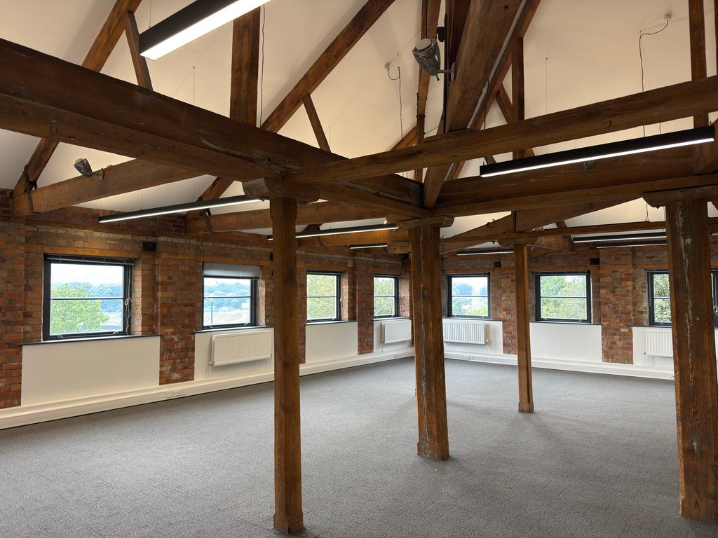 Property photo 1 of 6 Studio 312