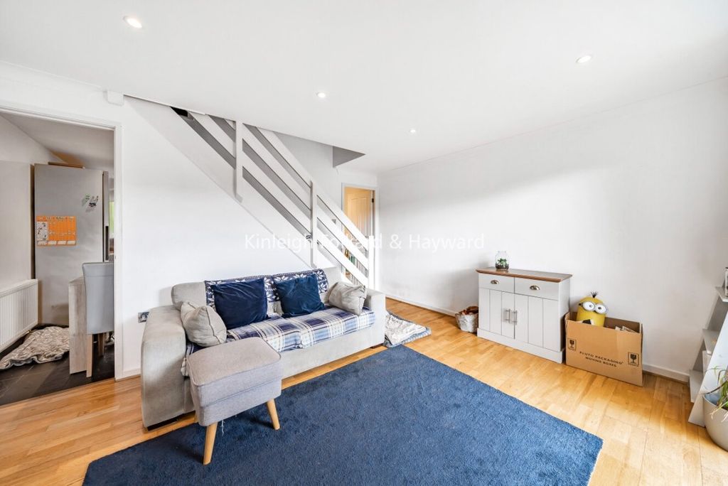 Property photo 2 of 17 83Ca21c9-5F2A-4Da4-A