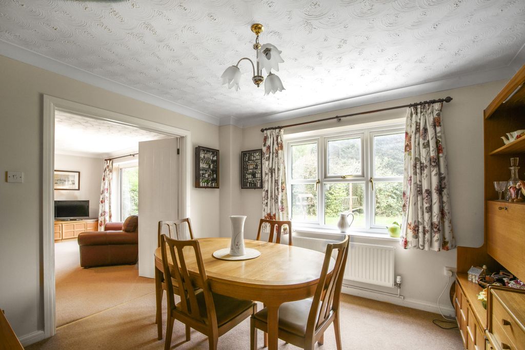 Property photo 2 of 20 Dining Room