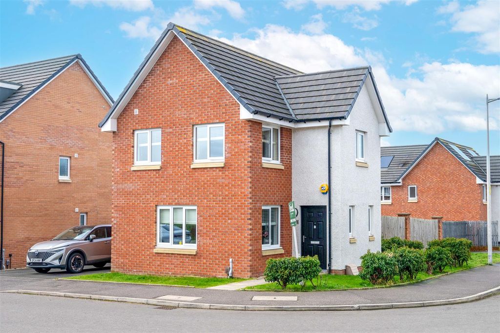 Property photo 1 of 24