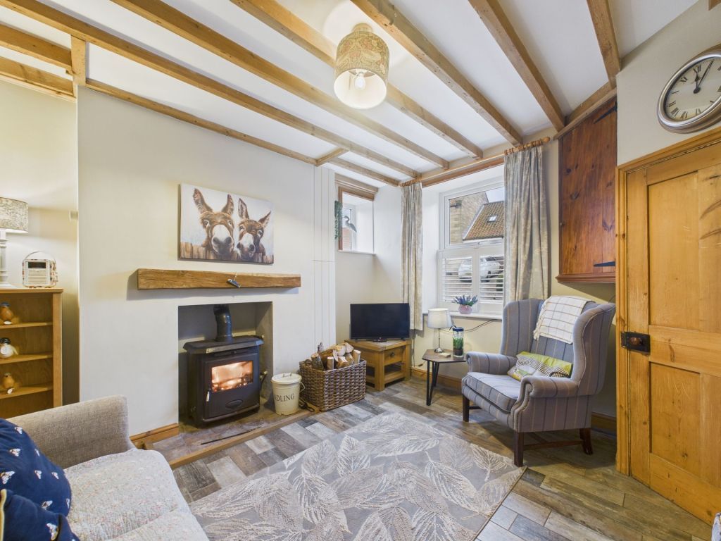 Property photo 2 of 25