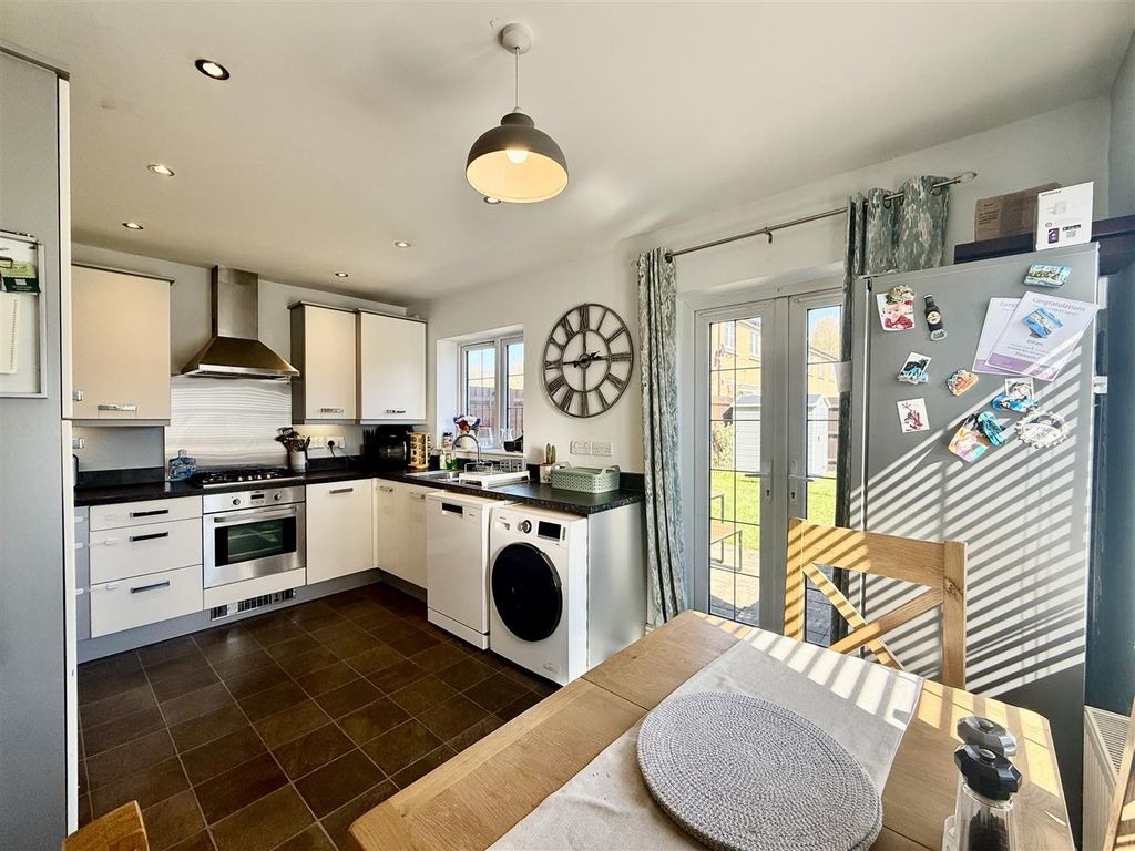Property photo 2 of 18 2