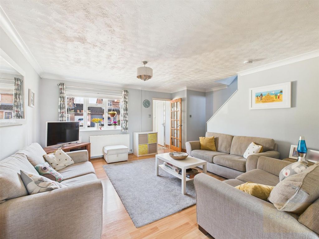 Property photo 3 of 15
