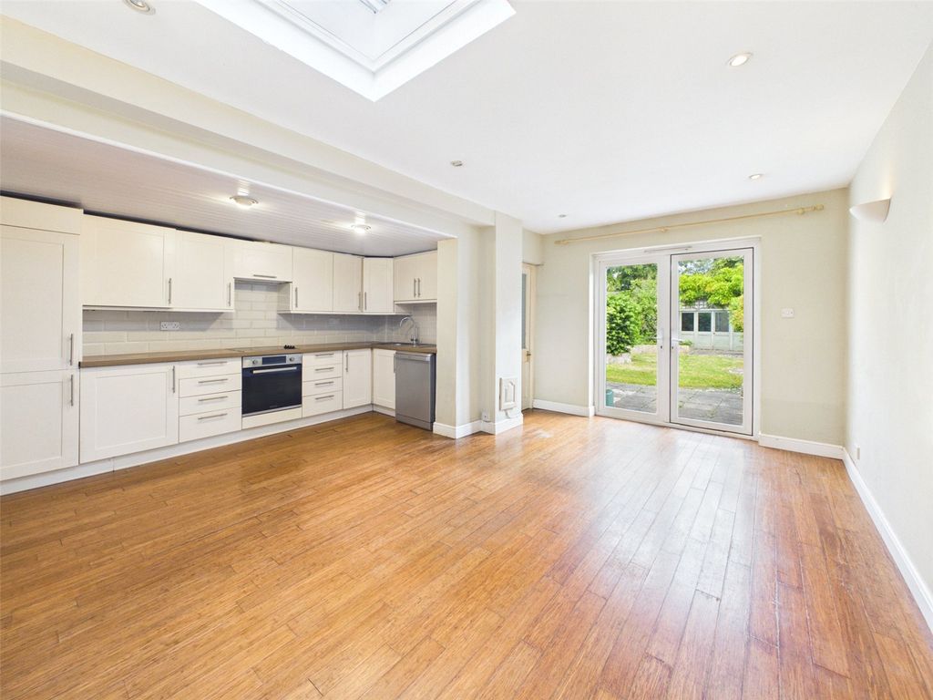 Property photo 3 of 14 Picture No. 04