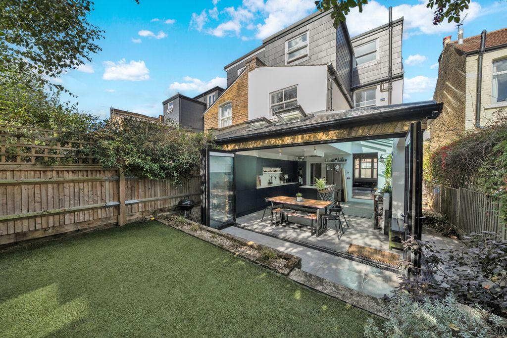 Property photo 3 of 16 1528059-7-6Abfa6A...