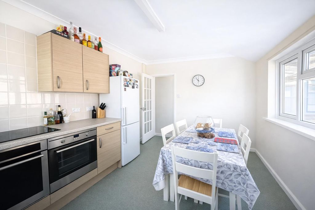 Property photo 3 of 13 c2.Png