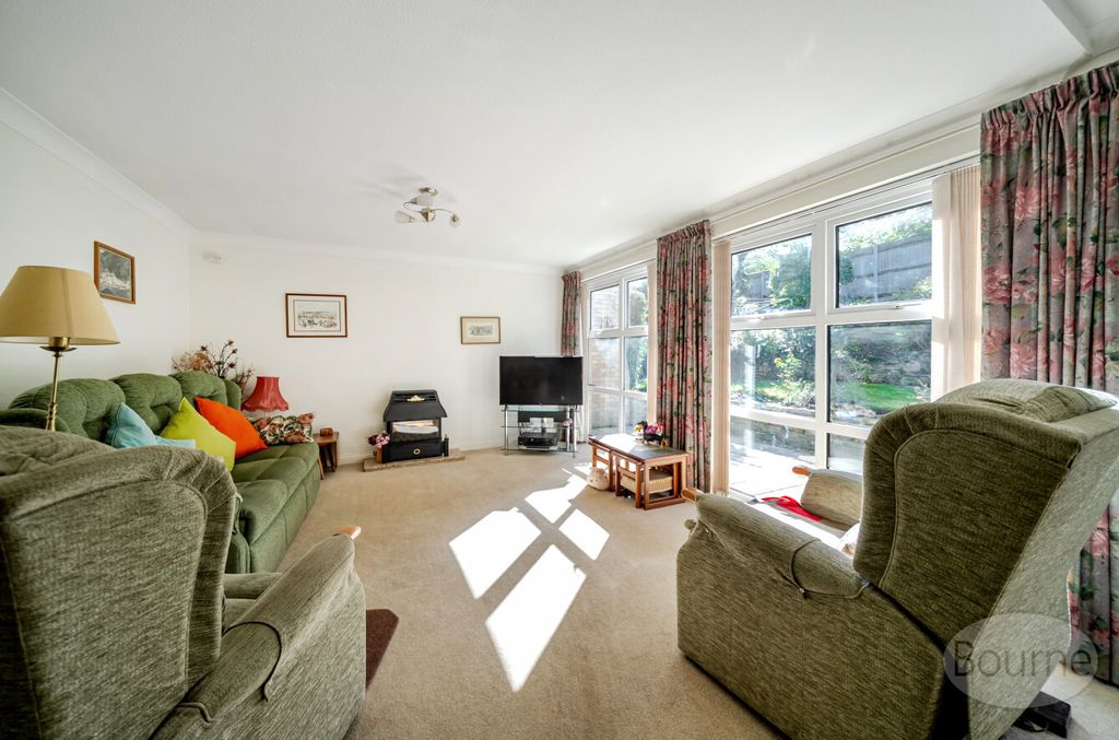 Property photo 3 of 15 26Ec8598-A0Cf-41A...