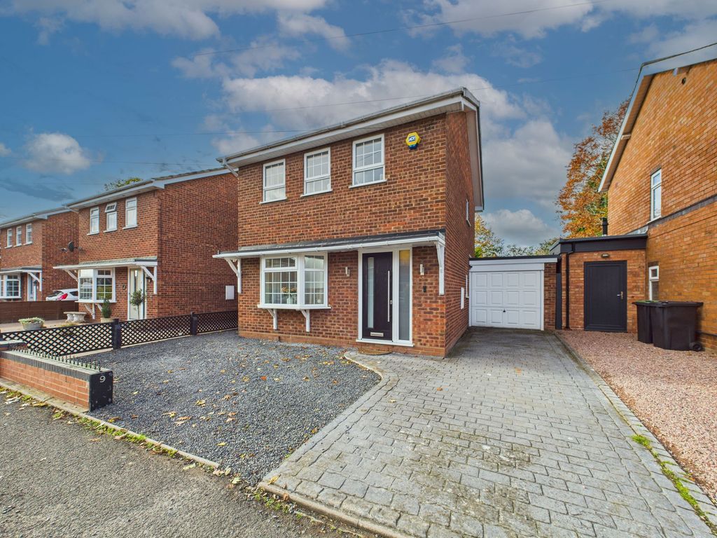 Property photo 1 of 12