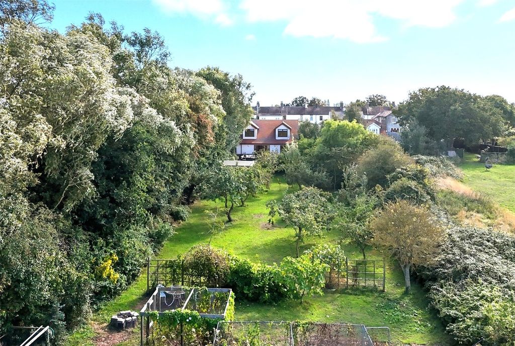 Property photo 2 of 28 Picture No. 61