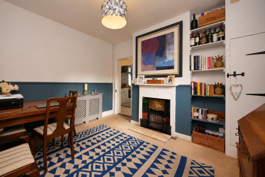 Property photo 3 of 19 Dining Room