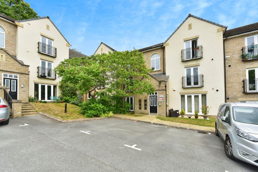 Property photo 2 of 15