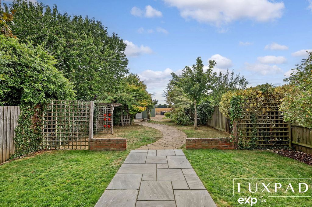 Property photo 3 of 32