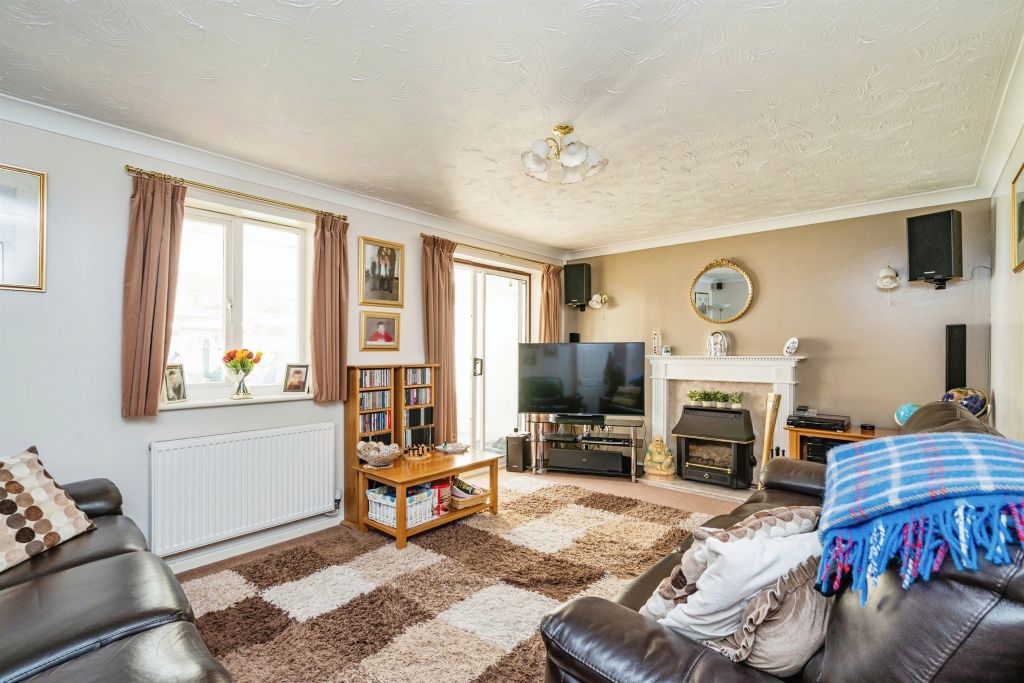 Property photo 3 of 17