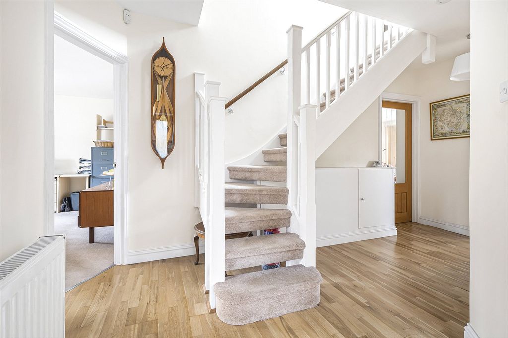 Property photo 2 of 16 Picture No. 03