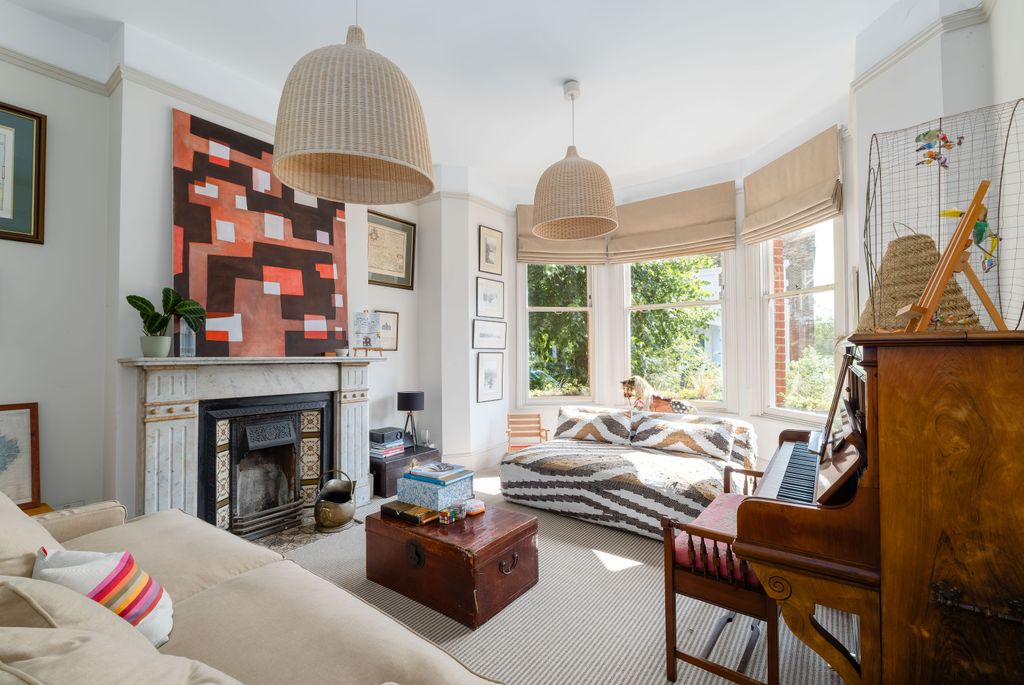 Property photo 2 of 47