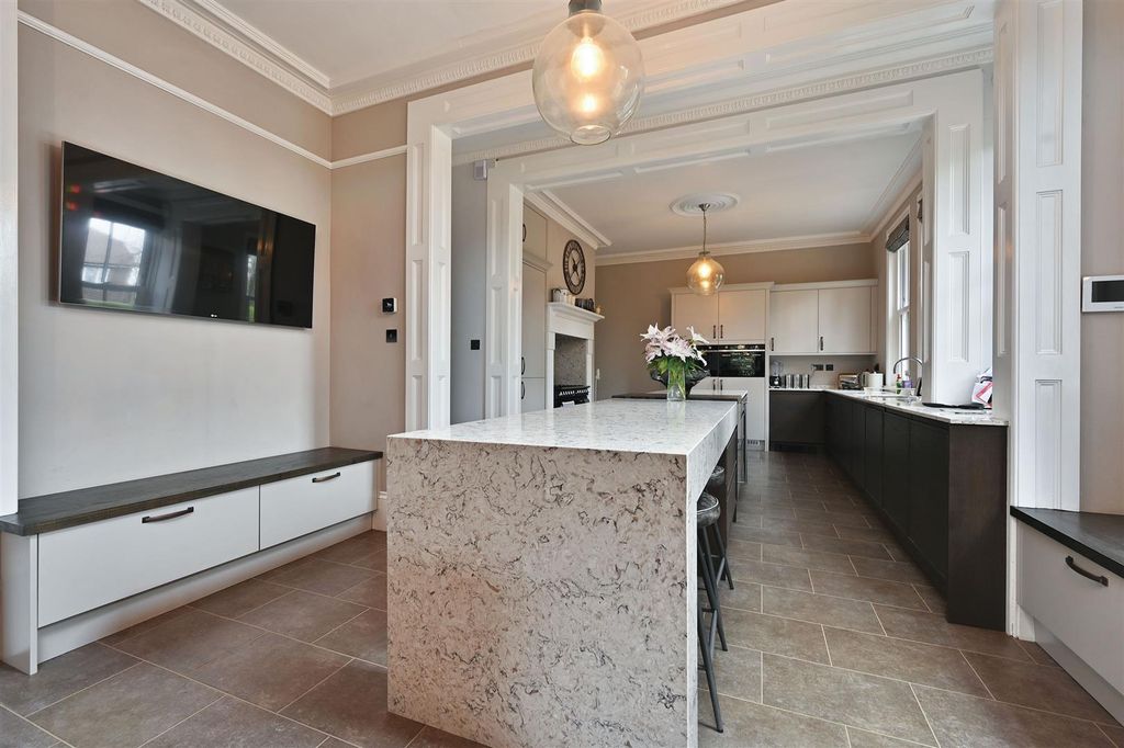 Property photo 2 of 60 116-Old-Roar-Road-Tn37 (9).Jpg