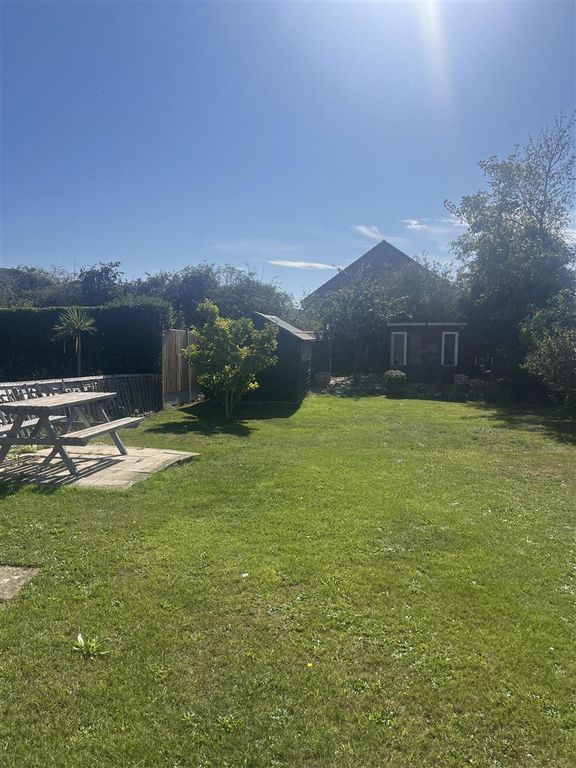 Property photo 3 of 15 63Harpsbb.Jpg