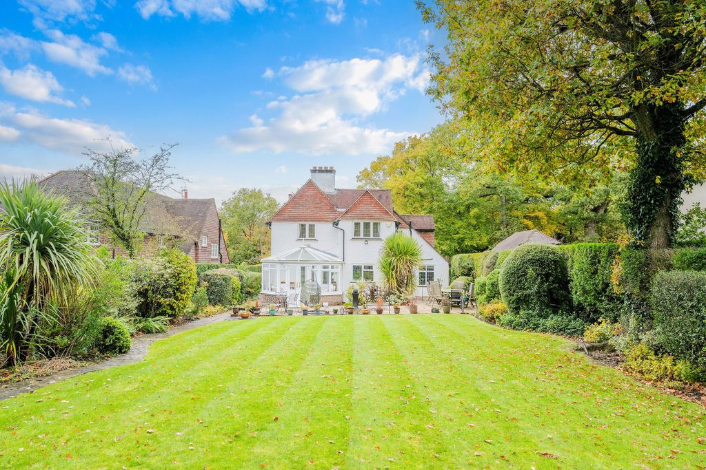 Property photo 2 of 22