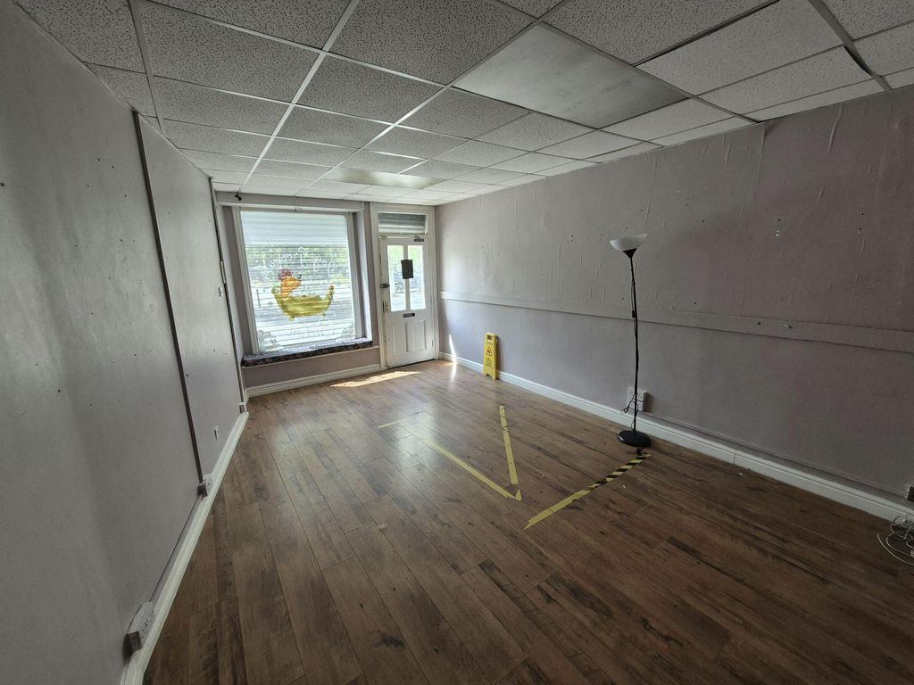 Property photo 2 of 5 Shop Floor