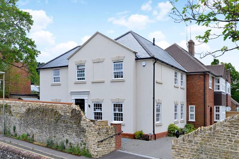 Property photo 1 of 21 Photo 21