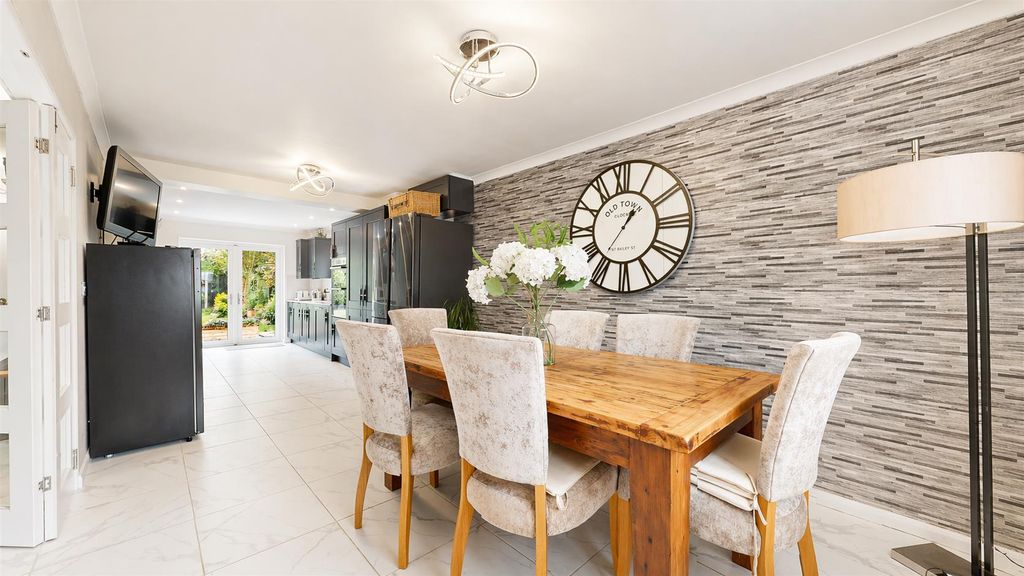 Property photo 1 of 27 3A7CE331-4224-4E11-A51B-0208030Dedf1.Png