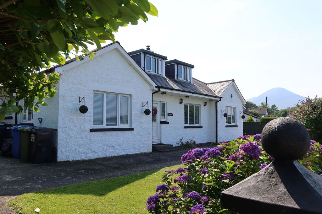 Property photo 1 of 58
