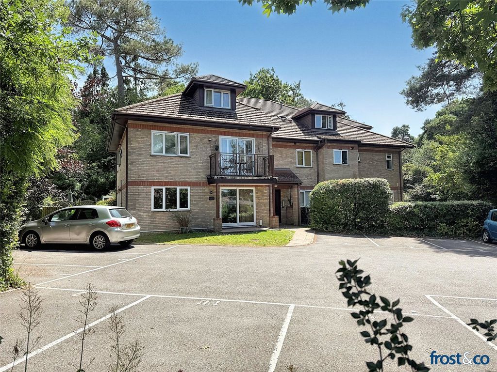 Property photo 1 of 13 Inglewood