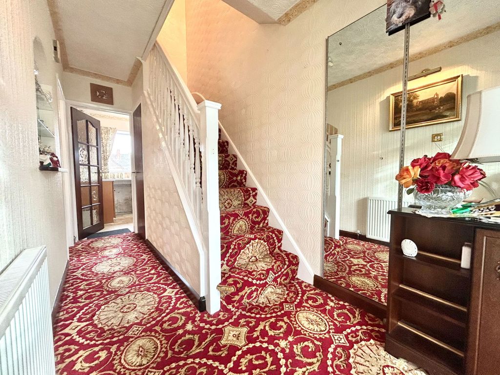 Property photo 3 of 21