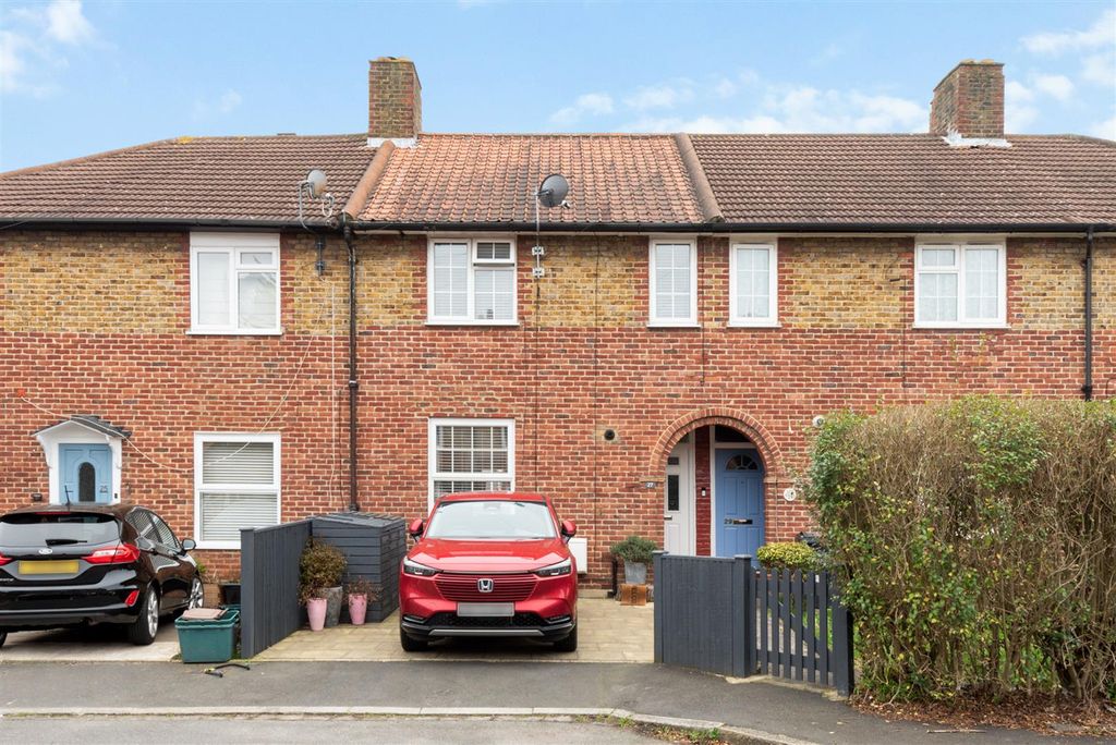 Property photo 2 of 12