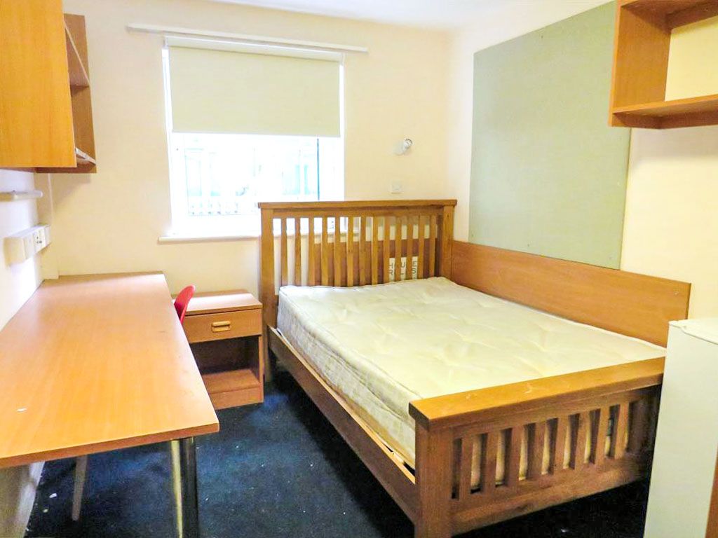 Property photo 2 of 6
