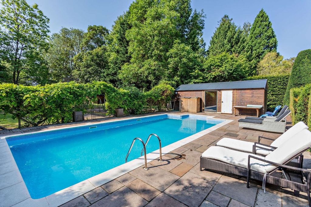 Additional image 30 of 5 bed detached house for saleWoodlands Road, Great Shelford, Cambridge, Cambridgeshire CB22