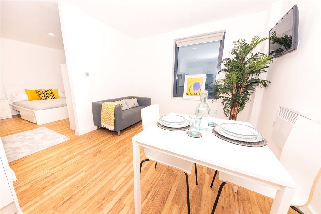 Property photo 1 of 14 Picture No. 05