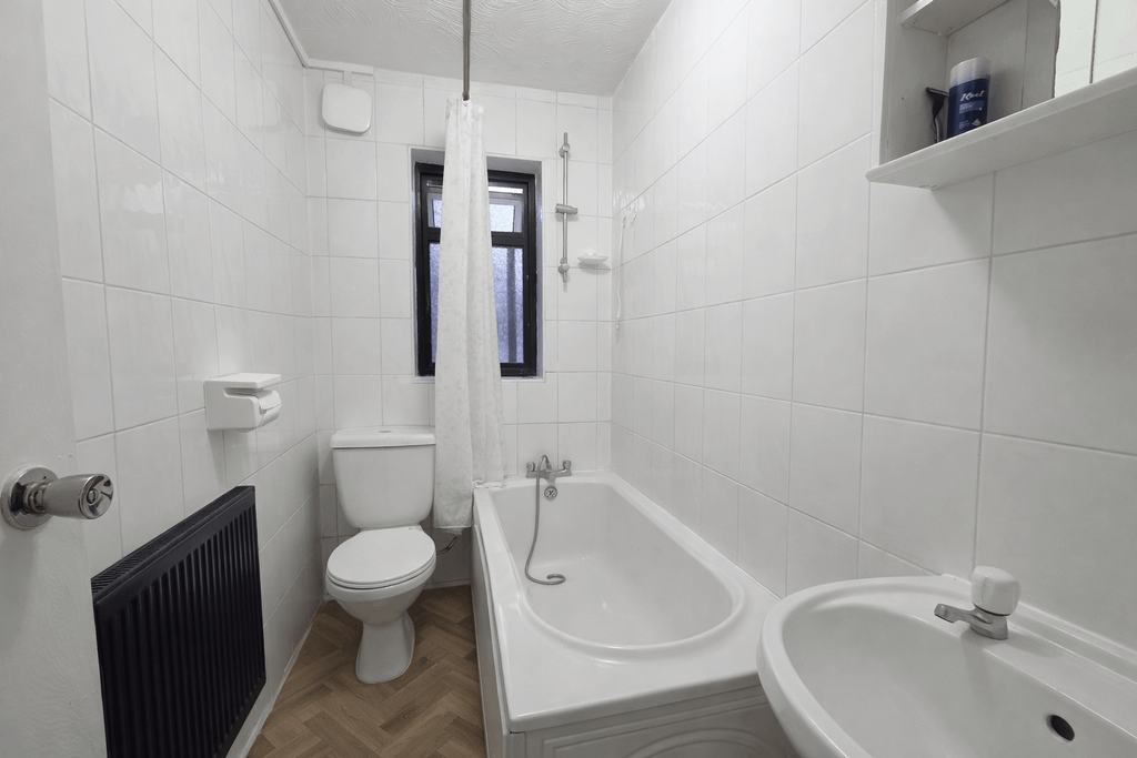 Property photo 3 of 7 Gallery