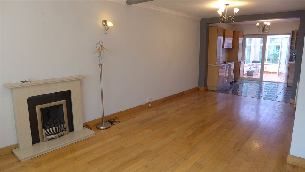 Property photo 2 of 18 Picture No. 03
