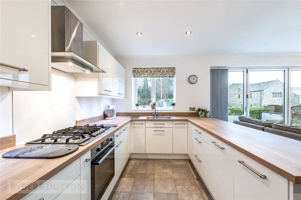 Property photo 2 of 35 Kitchen