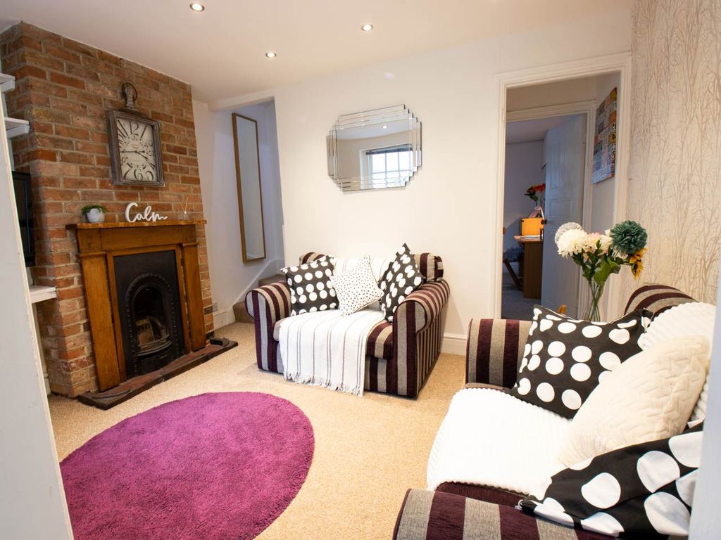 Property photo 2 of 15 Living Room