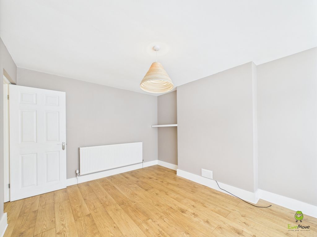 Property photo 3 of 14 Presented By Alfie Spike Of Ewemove Bexleyheath An