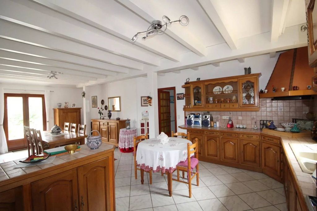 Property photo 3 of 13