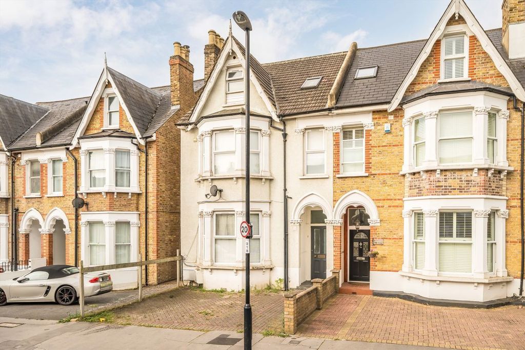 Property photo 1 of 1