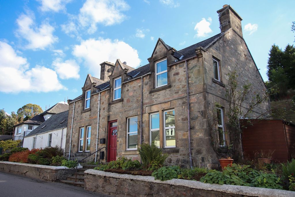 Property photo 1 of 26