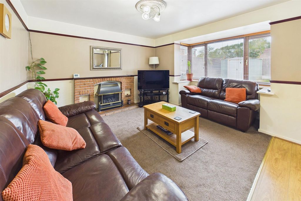 Property photo 3 of 12 Cam03616G0-Pr0140-Still009.Jpg