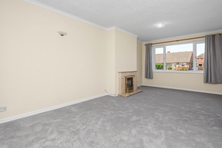 Property photo 2 of 11 335208