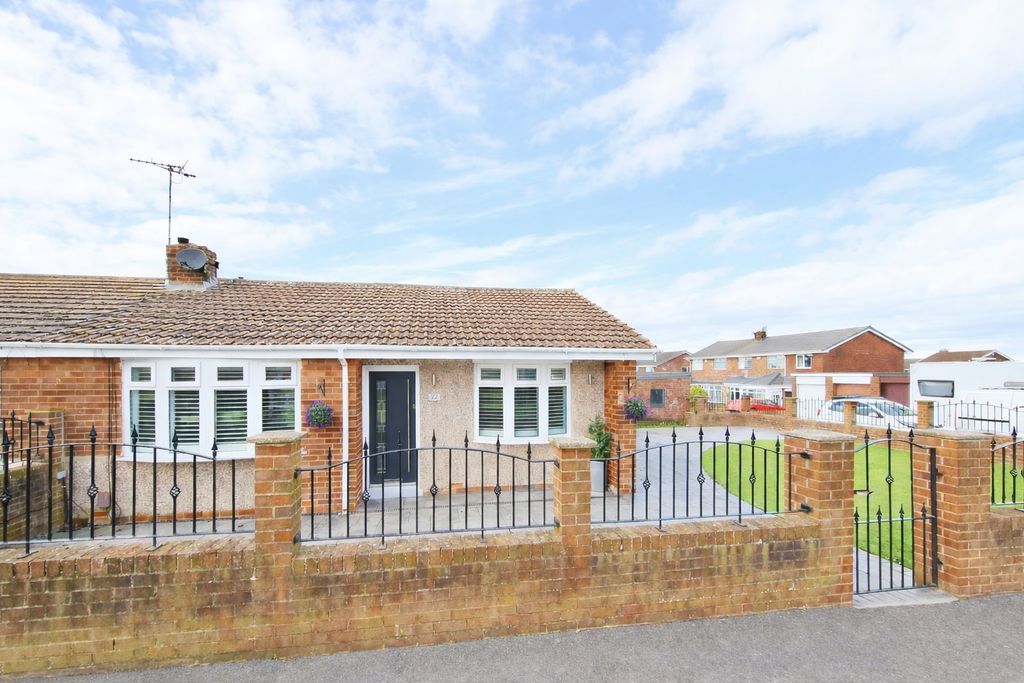 Property photo 1 of 14 External