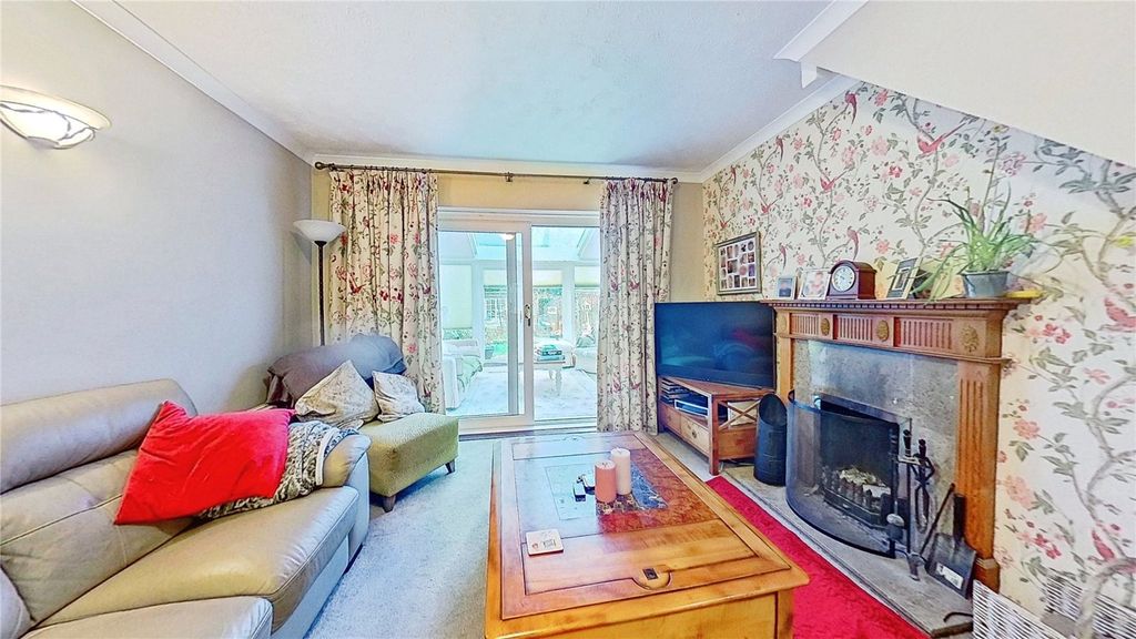 Property photo 3 of 18 Picture No. 02