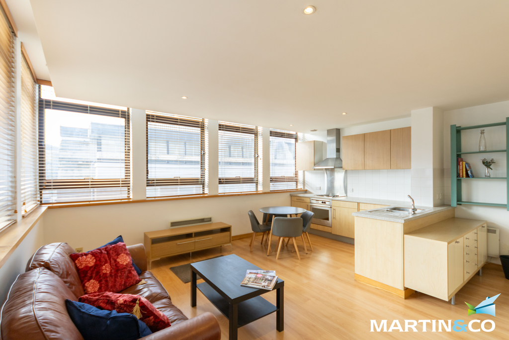 Property photo 3 of 10 Picture1